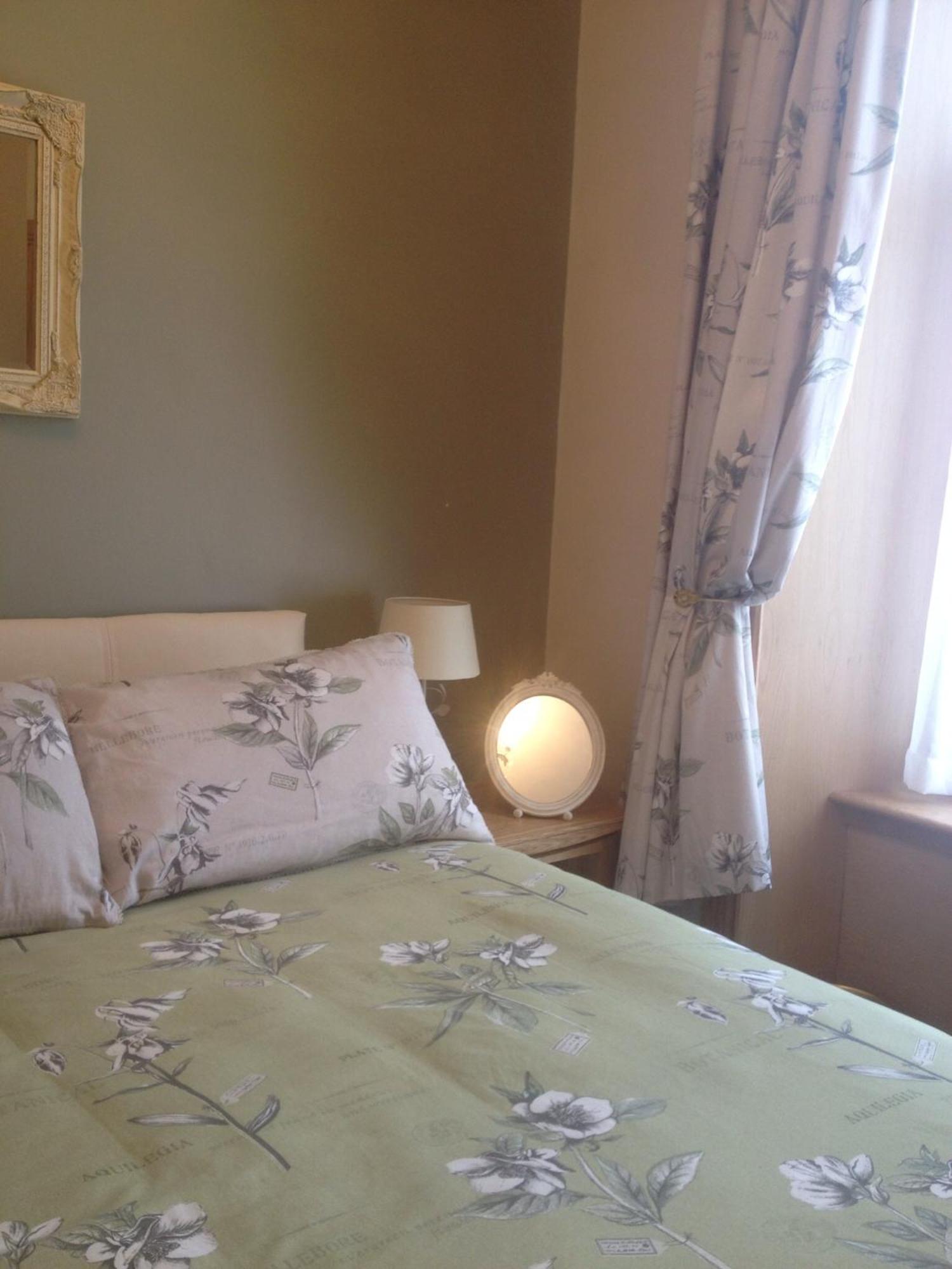 Lakeview Guest House سْترانرير المظهر الخارجي الصورة